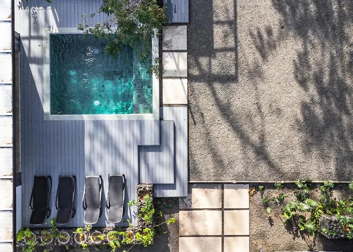 Z102 Studios, 4 Industrial W Pool! *