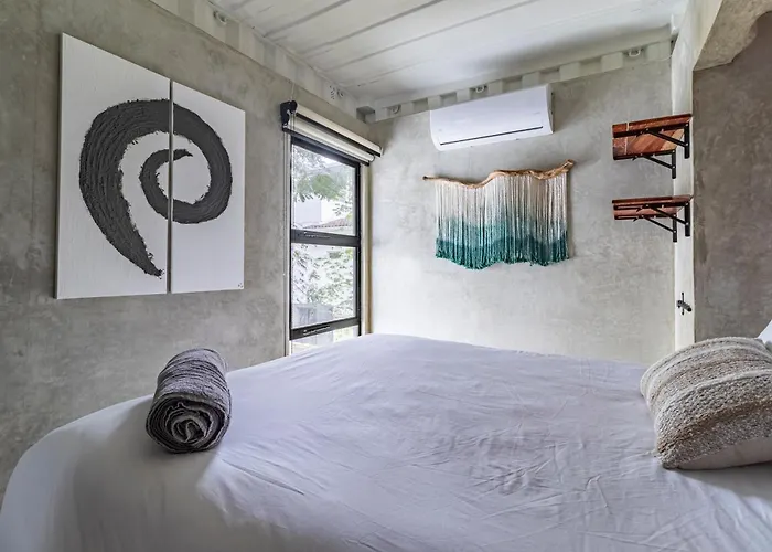 Apartamento Z102 Studios, 4 Industrial W Pool! *