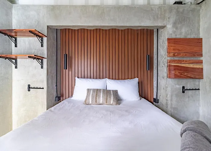 Apartamento Z102 Studios, 4 Industrial W Pool! *