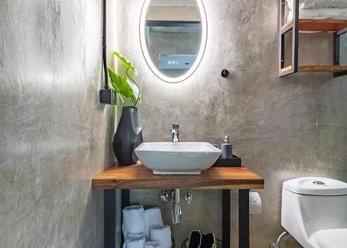Apartamento Z102 Studios, 4 Industrial W Pool! *