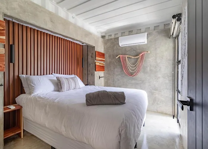 Apartamento Z102 Studios, 4 Industrial W Pool! *